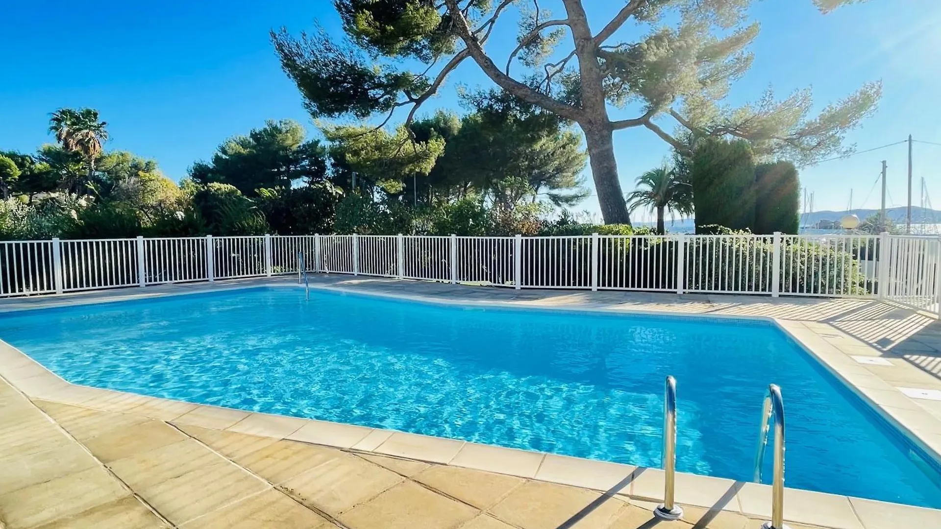Appartement Santa Lucia Piscine Proche Du Centre Saint Raphael