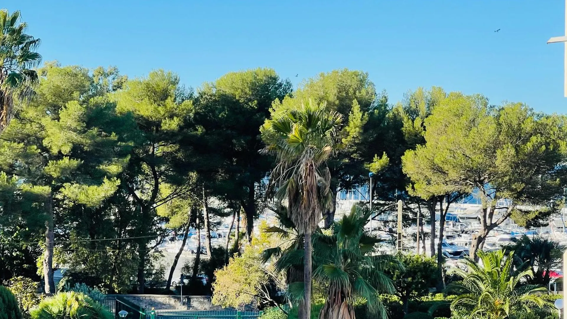 Apartment Appartement Santa Lucia Piscine Proche Du Centre Saint Raphael